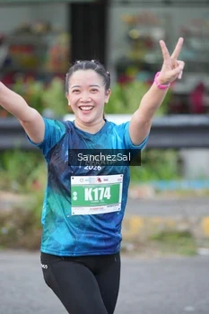 Runner Photo 4449943
