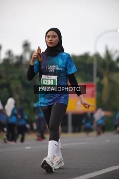 Runner Photo 4450498