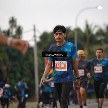 Runner Photo 4450748