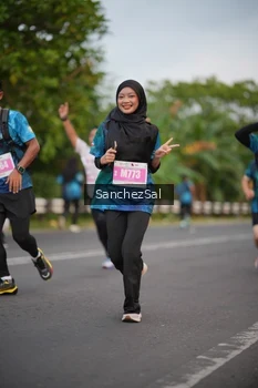 Runner Photo 4451044