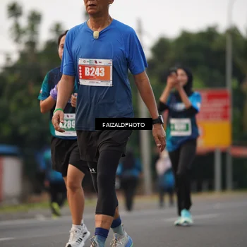 Runner Photo 4451618