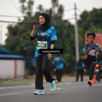 Runner Photo 4451635