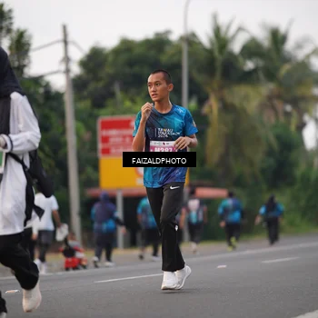Runner Photo 4451769