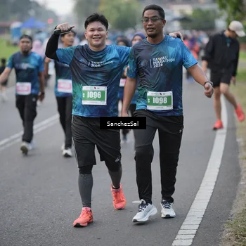 Runner Photo 4452090