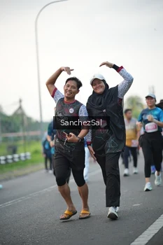 Runner Photo 4452348