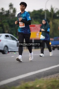 Runner Photo 4452379