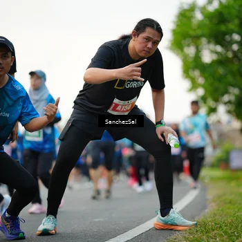 Runner Photo 4452608