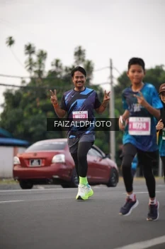 Runner Photo 4452694