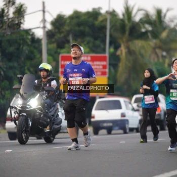 Runner Photo 4453120