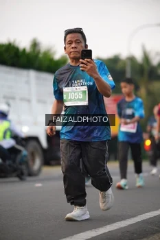 Runner Photo 4453345