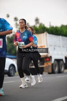 Runner Photo 4453360