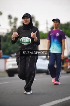 Runner Photo 4453405