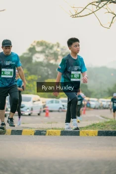 Runner Photo 4453606