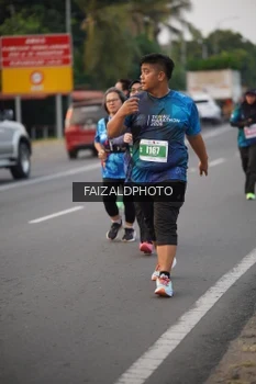 Runner Photo 4453653
