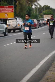 Runner Photo 4453712