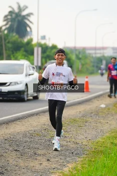 Runner Photo 4455768