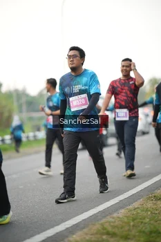 Runner Photo 4456137
