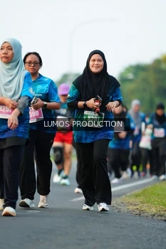 Runner Photo 4456155