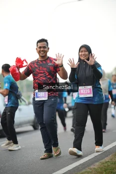 Runner Photo 4456157