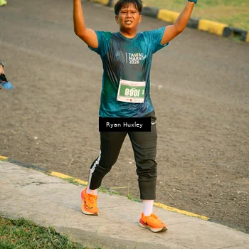 Runner Photo 4456260