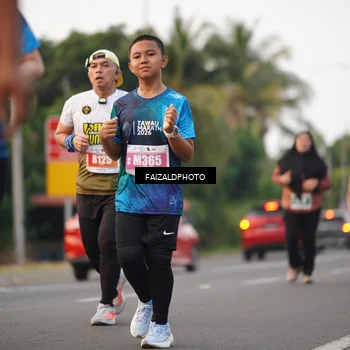 Runner Photo 4456330