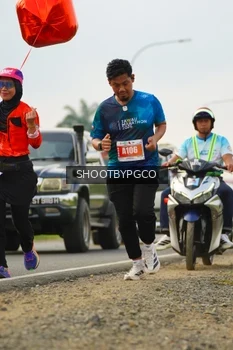 Runner Photo 4456353
