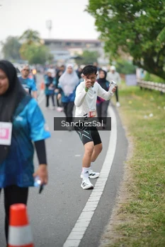 Runner Photo 4456359