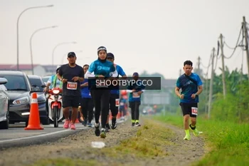 Runner Photo 4456577