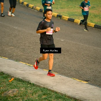 Runner Photo 4456685