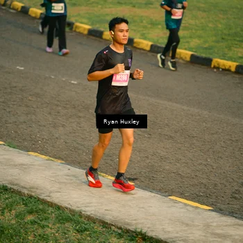 Runner Photo 4456702