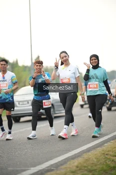 Runner Photo 4456712