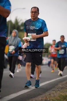 Runner Photo 4456714
