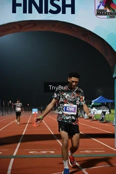 Runner Photo 4456794