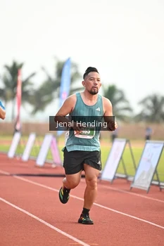 Runner Photo 4457618