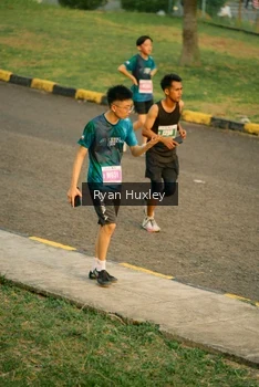 Runner Photo 4458074