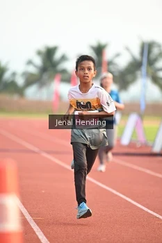 Runner Photo 4458078