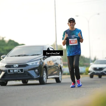 Runner Photo 4458085