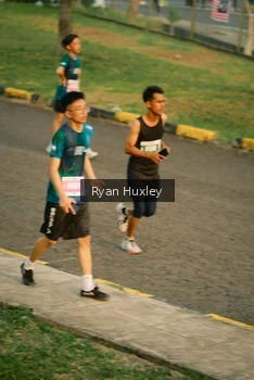 Runner Photo 4458090