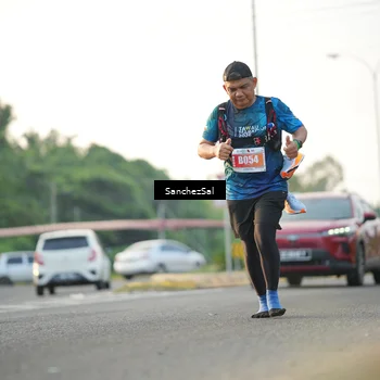 Runner Photo 4458163