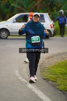 Runner Photo 4458289