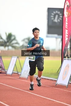 Runner Photo 4458351