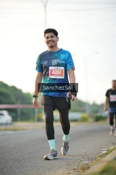 Runner Photo 4458394