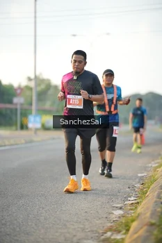 Runner Photo 4458672