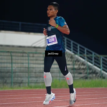 Runner Photo 4458735