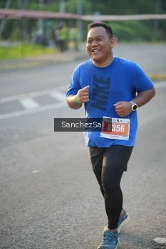 Runner Photo 4458813
