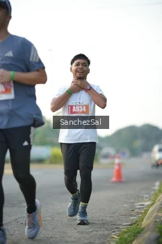 Runner Photo 4459018