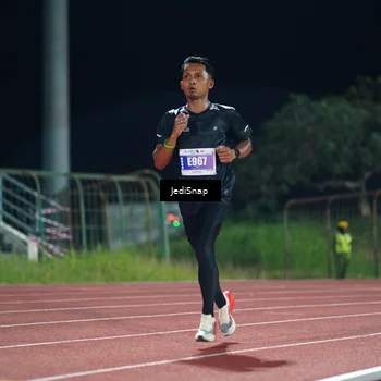 Runner Photo 4459055