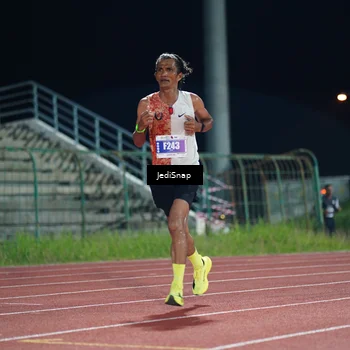 Runner Photo 4459109