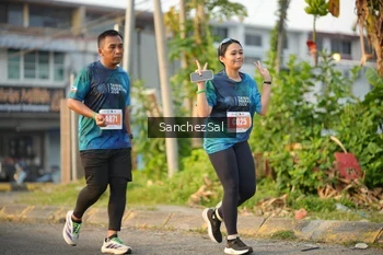 Runner Photo 4459143