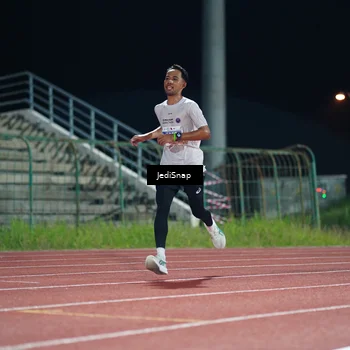 Runner Photo 4459355